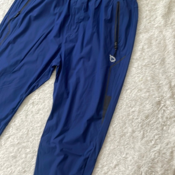 Baleaf Men's Blue Jogger Pants - Picture 14 of 16